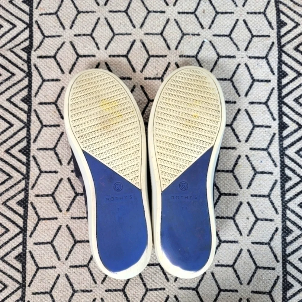 Rothys gently pre